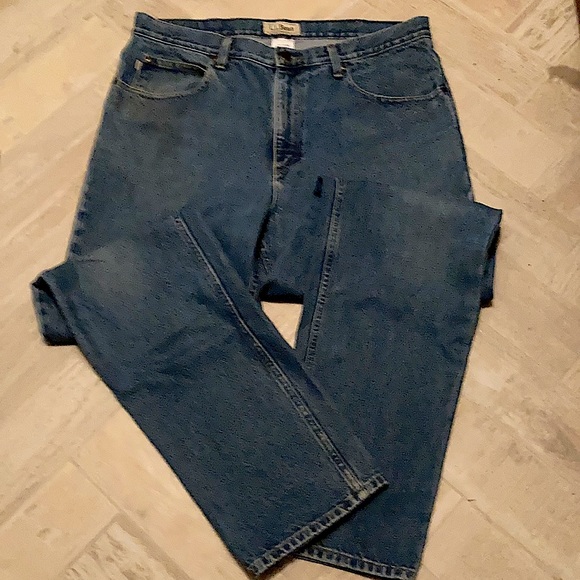 LL Bean Men’s Jeans Size 36” X 34” - Picture 2 of 6